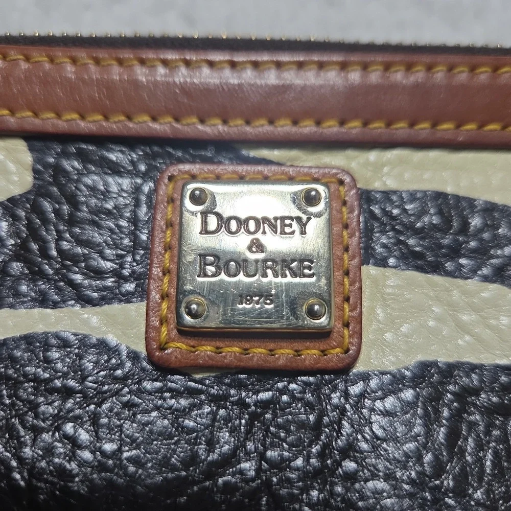 Vintage Dooney And Bourke Wristlet Hand Coin Bag Zebra Print Leather Bratz